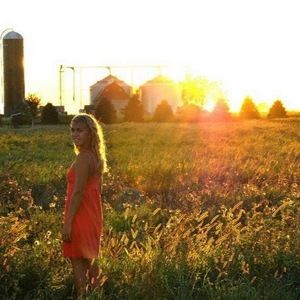 Meet your Posher, Claire